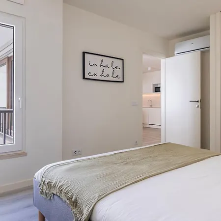 1bdr Modern With Pool By Lovelystay Apartament Peniche