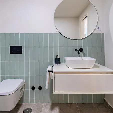 Apartament 1bdr Modern With Pool By Lovelystay